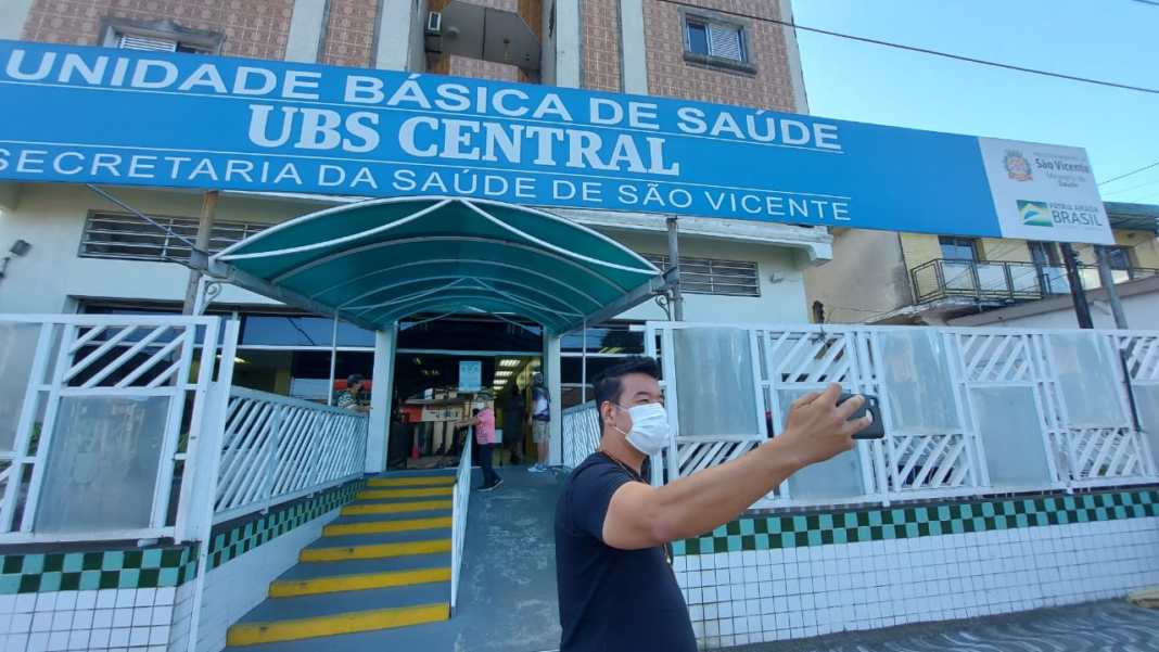 Postos de saúde ficam sem vacina hoje em São Vicente Baixada na Rede Postos de saúde ficam sem vacina hoje em São Vicente Baixada na Rede