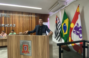 Vereador Jhony Sasaki solicita mudança no horário inicial das creches