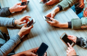 Necessidade ou Vício? Como o celular está dominando o nosso tempo