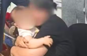 Mãe autista acusa avós de raptarem filha de 10 meses em São Vicente.