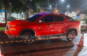 Homem morre atropelado após pular mureta na via Expressa Sul, em Praia Grande.