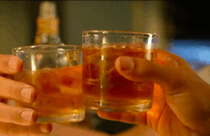 Bebidas adulteradas com metanol matam três pessoas em São Paulo.