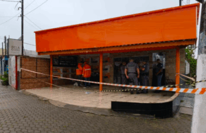 Teto de imobiliária desaba e deixa feridos no litoral de SP.