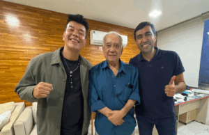 Vereador Jhony Sasaki se reúne com Koyu Iha e Paulo Miyasiro para debater políticas públicas na Baixada Santista.