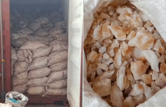 Apreensão de toneladas de quartzo no Porto de Santos.