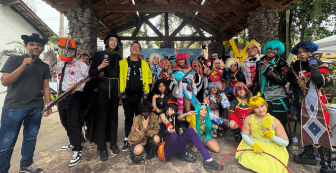 São Vicente Geek Con agita o domingo dos vicentinos com atrações, cosplays e diversão.