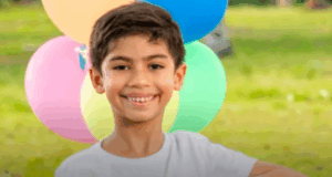 Pais denunciam sucessão de erros em atendimento que terminou com morte do filho.